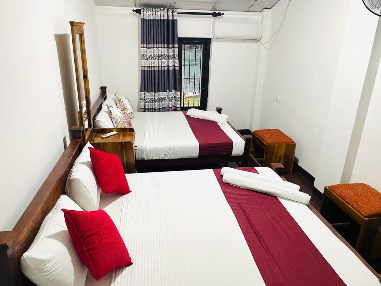 Lake Classical Guest House Kandy Exteriér fotografie